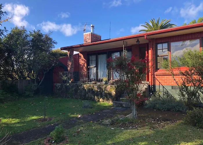 Red Sunny House *